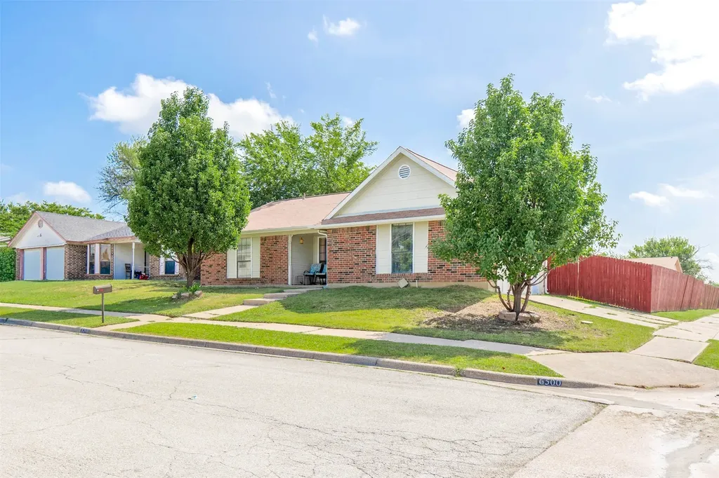 6500 Hughes Drive Watauga TX 76148