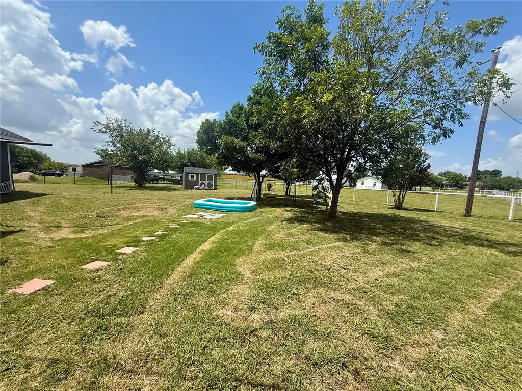 402 Lloyds Lane Josephine TX 75189