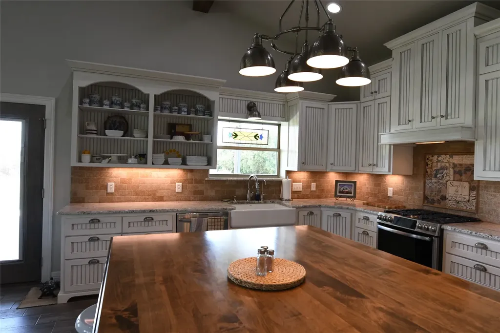 1809 Carminati Road Montague TX 76251