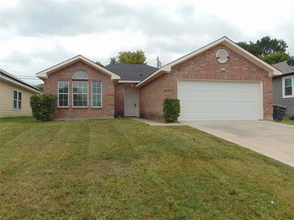 2538 Camel Court Dallas TX 75241