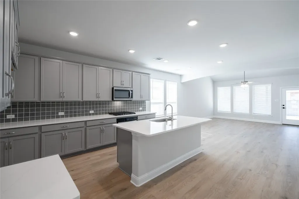 3517 Geranium Lane Venus TX 76084