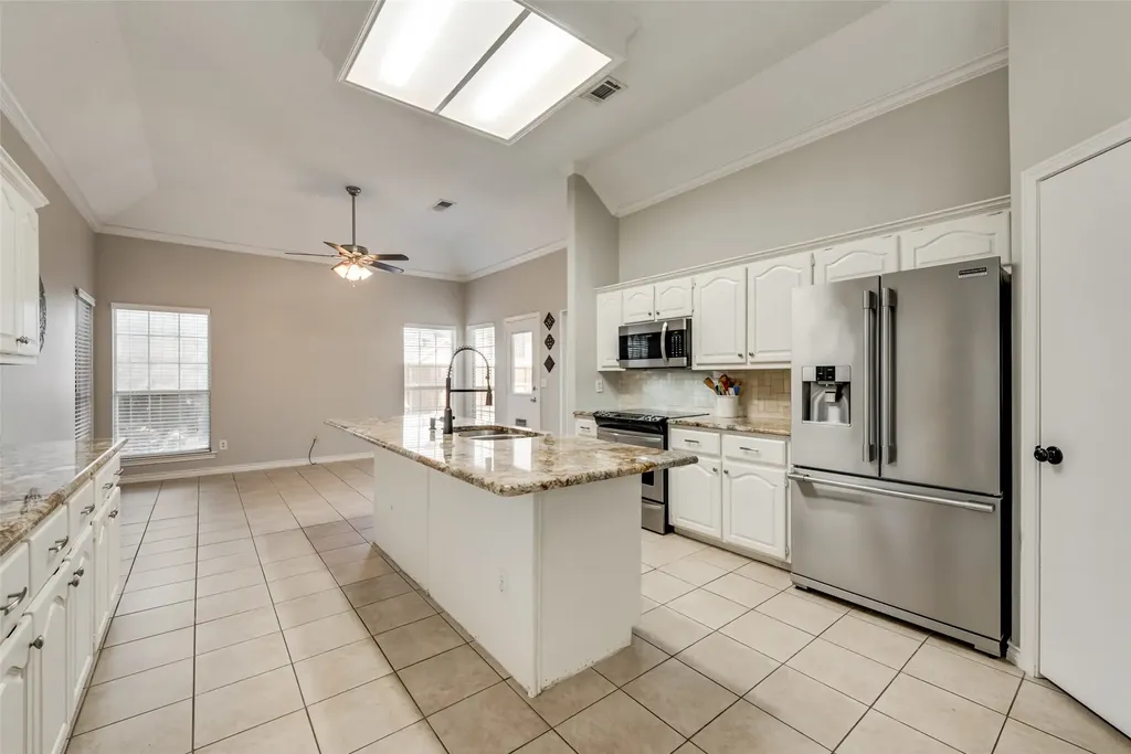 2124 Green Hill Drive Mckinney TX 75072