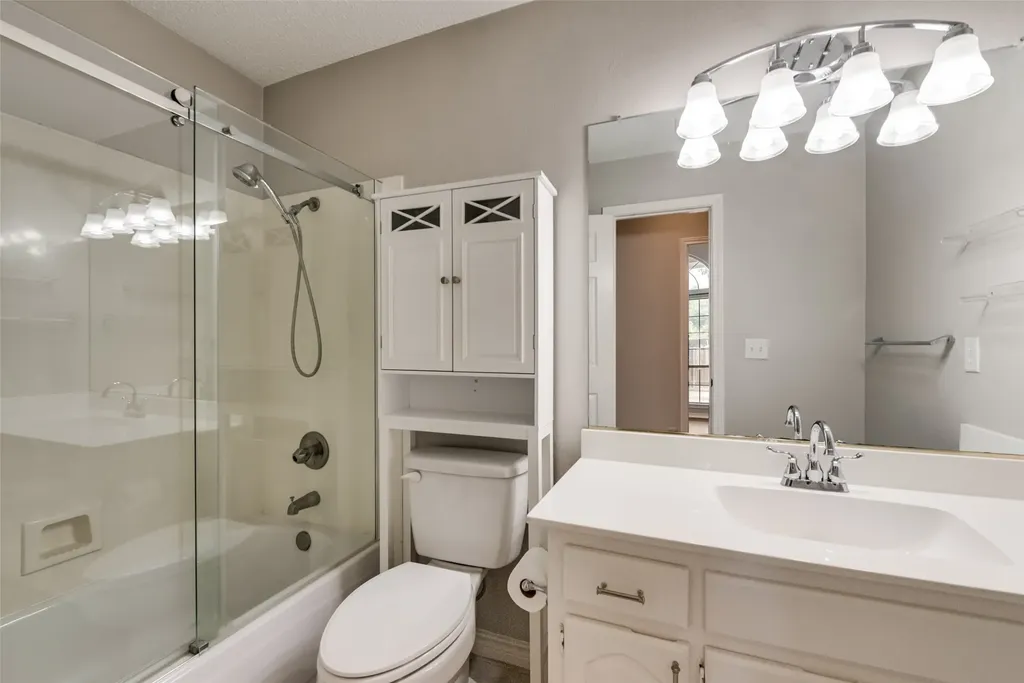 2124 Green Hill Drive Mckinney TX 75072