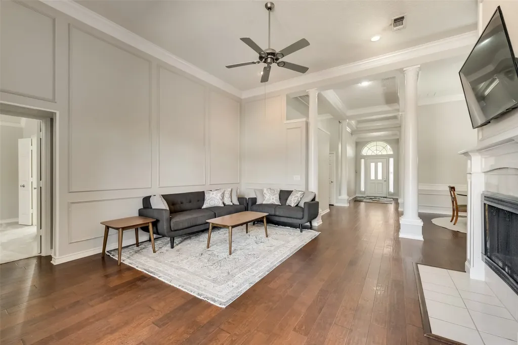 2124 Green Hill Drive Mckinney TX 75072