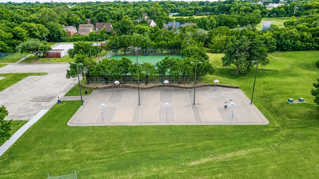504 Phillip Drive Cedar Hill TX 75104