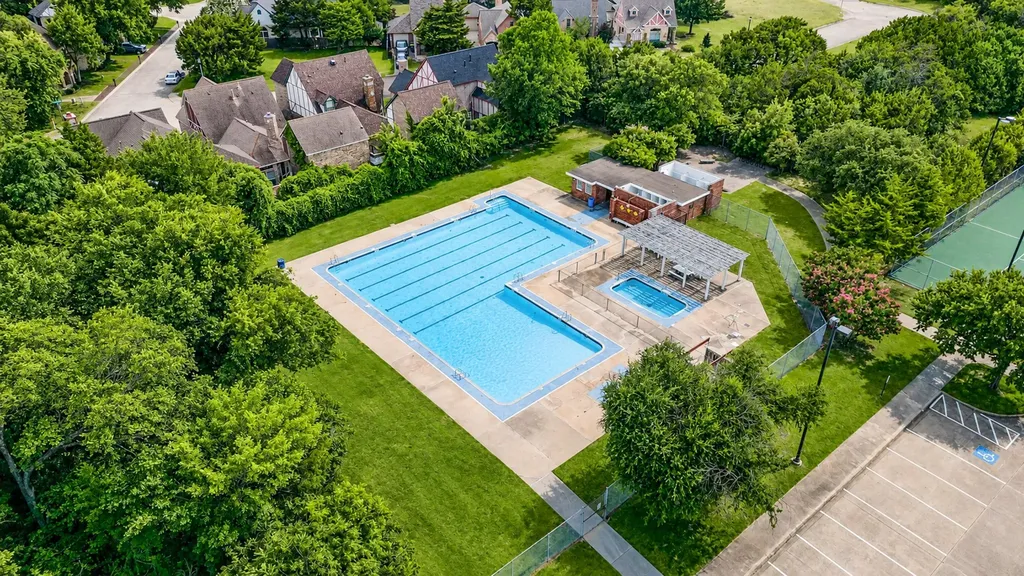 504 Phillip Drive Cedar Hill TX 75104