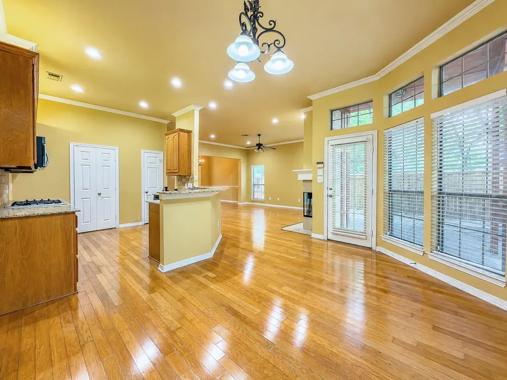 504 Phillip Drive Cedar Hill TX 75104