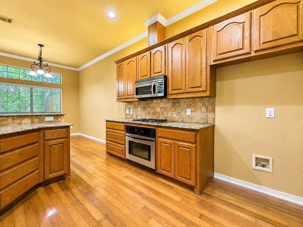 504 Phillip Drive Cedar Hill TX 75104