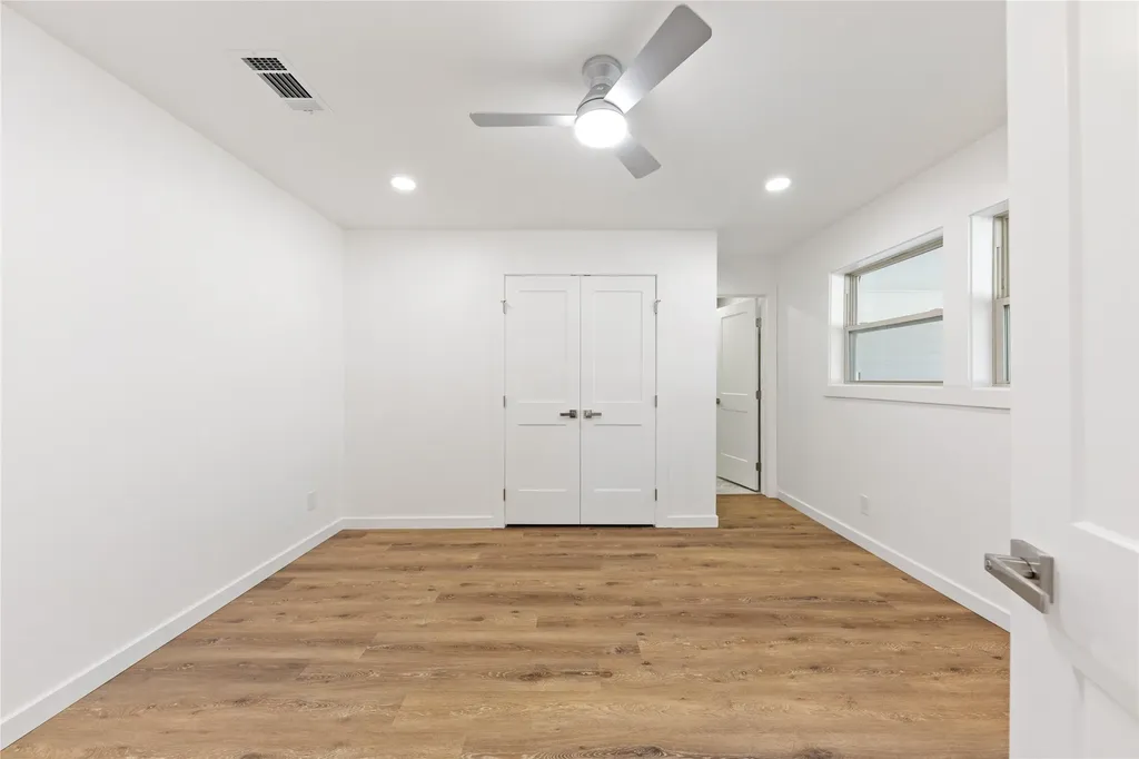 3616 Woodleigh Drive Dallas TX 75229