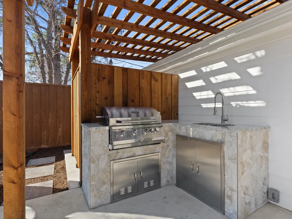 3616 Woodleigh Drive Dallas TX 75229