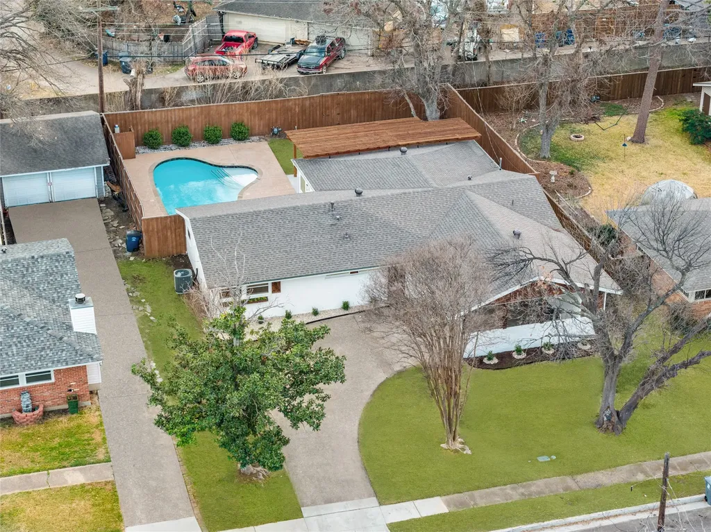 3616 Woodleigh Drive Dallas TX 75229