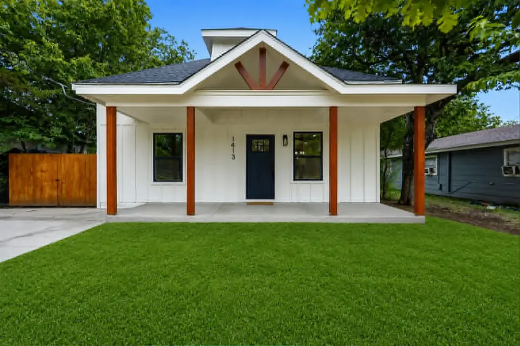 1413 N Wilhite Street Cleburne TX 76031