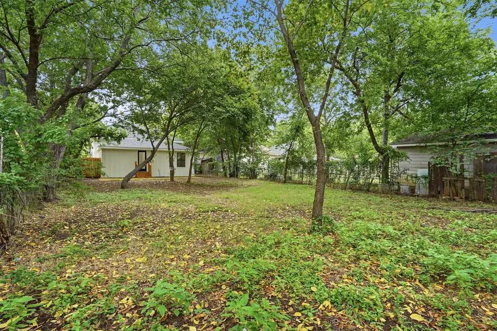 1413 N Wilhite Street Cleburne TX 76031