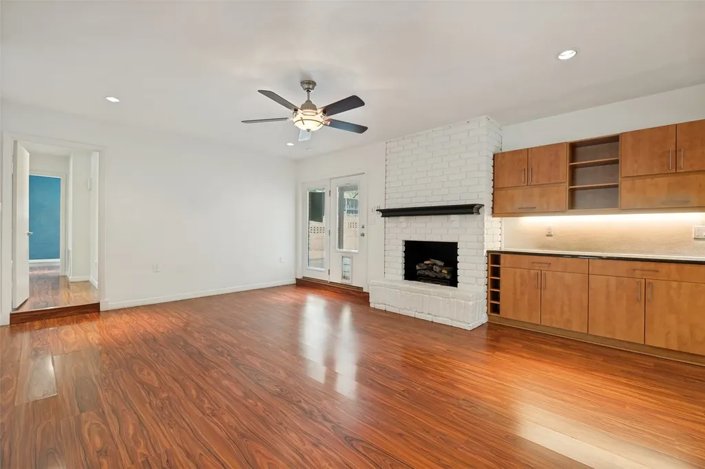 12022 Dixfield Drive Dallas TX 75218