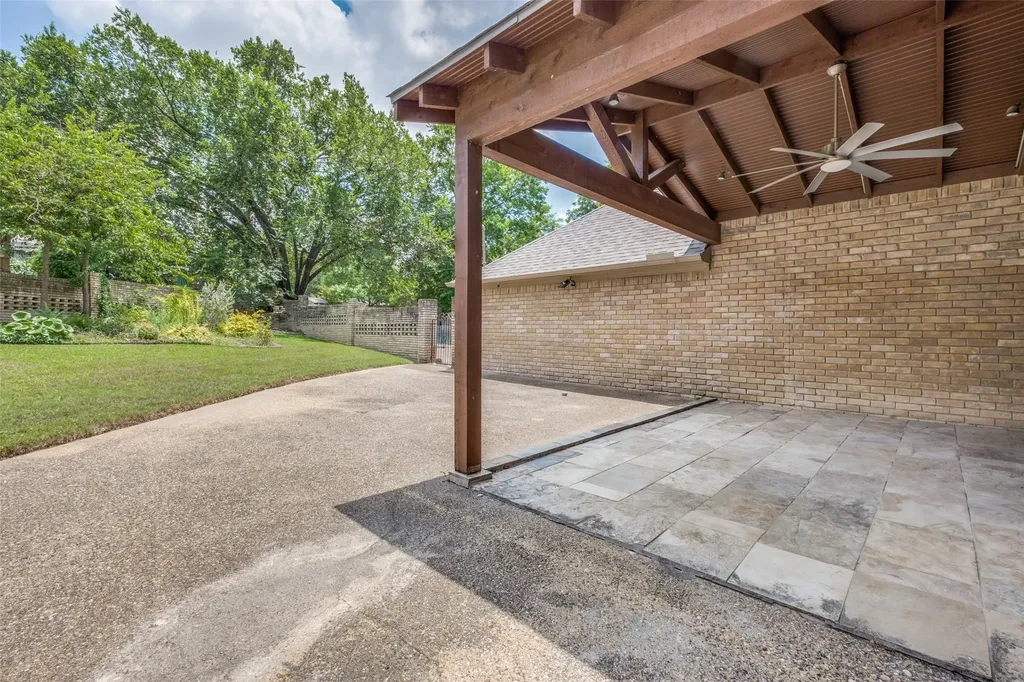 12022 Dixfield Drive Dallas TX 75218