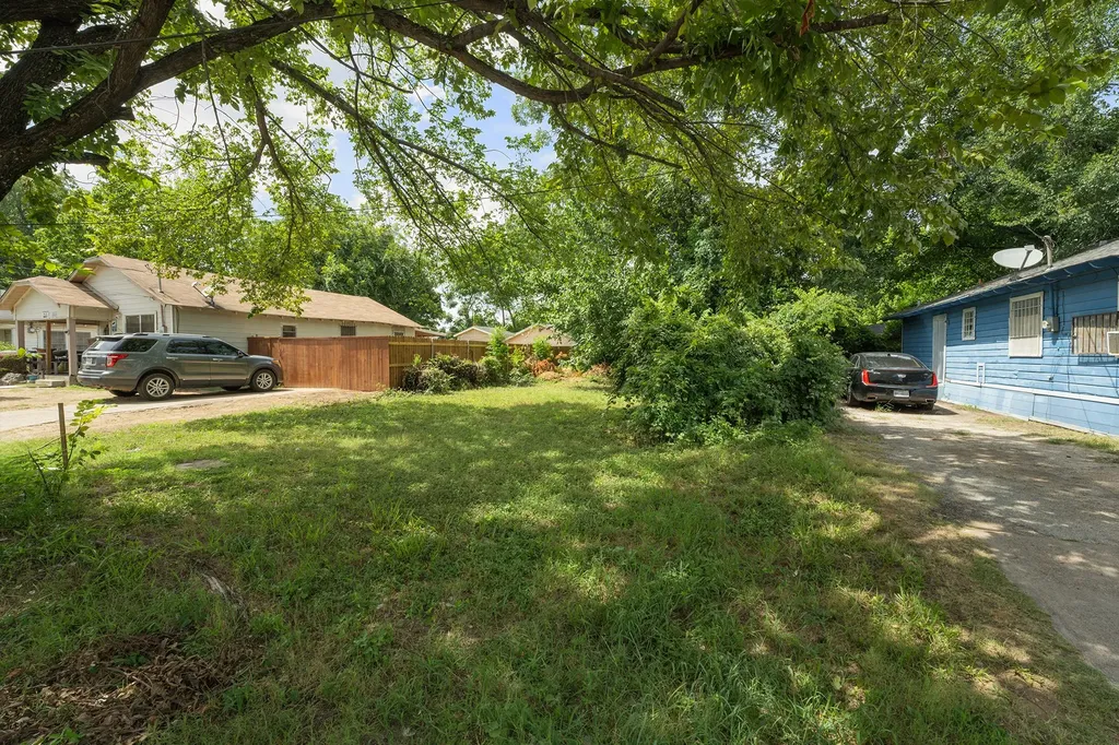 2731 Macon Street Dallas TX 75215