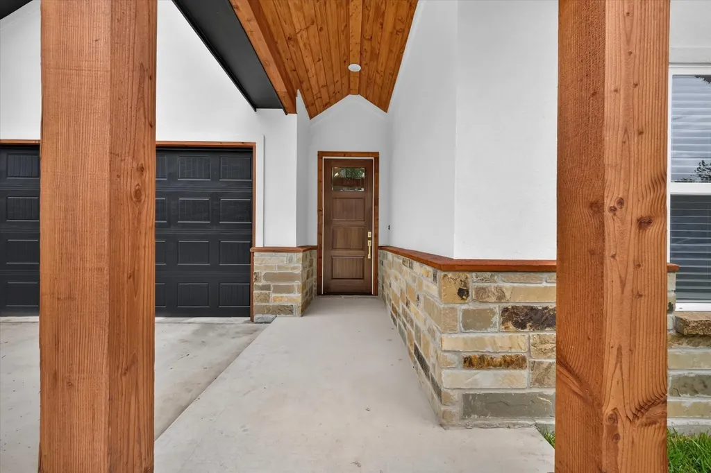 5005 Shackleford Street Fort Worth TX 76119