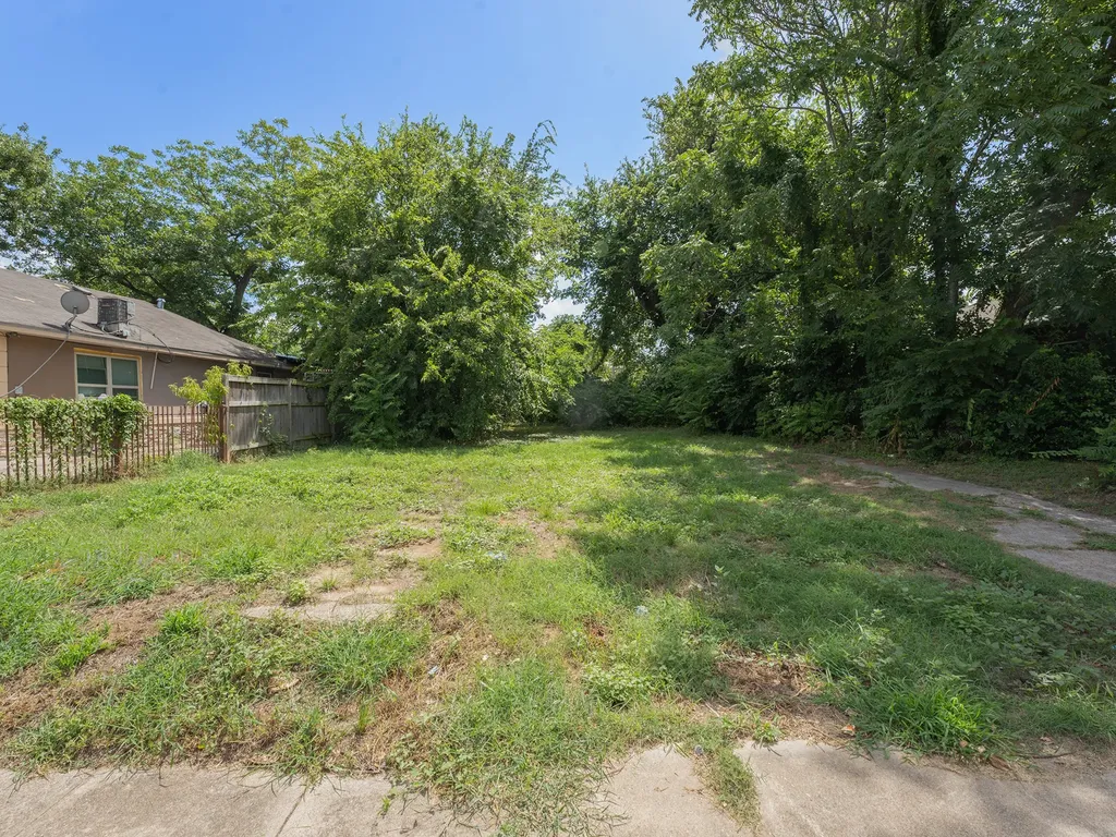 5027 Echo Avenue Dallas TX 75215