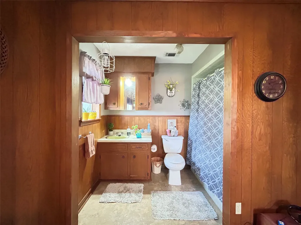 409 County Road 1167 Brashear TX 75420