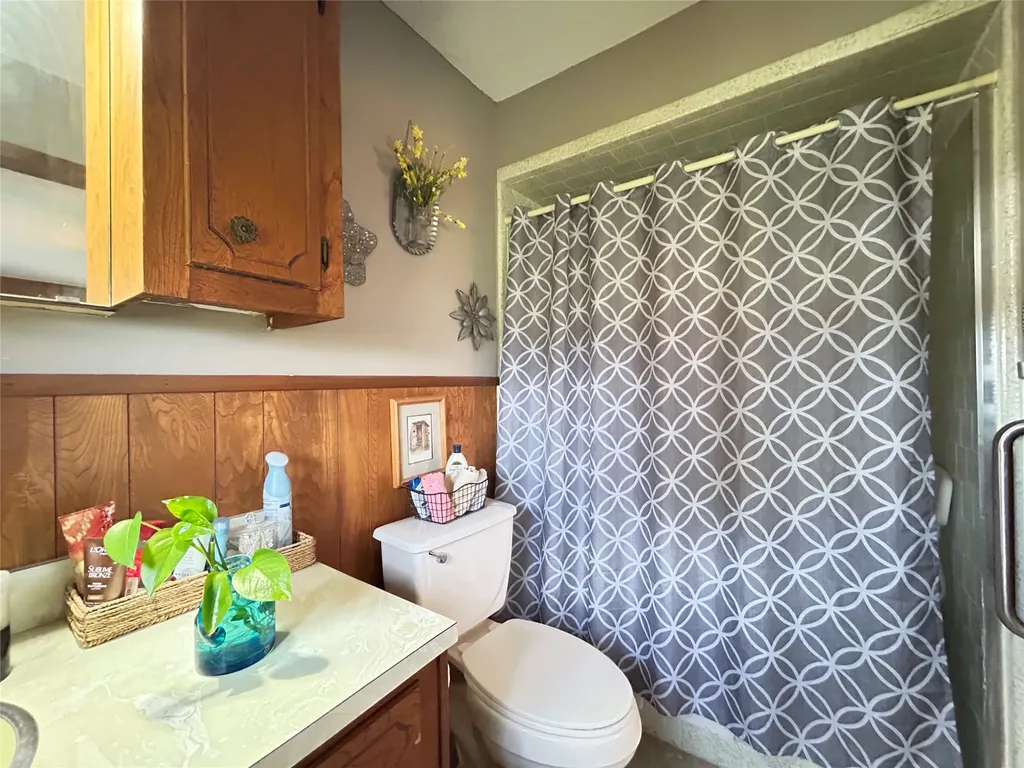 409 County Road 1167 Brashear TX 75420