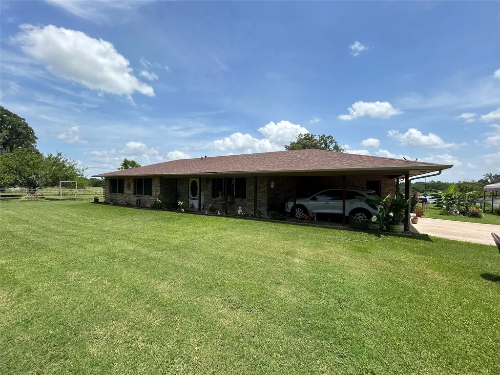 409 County Road 1167 Brashear TX 75420