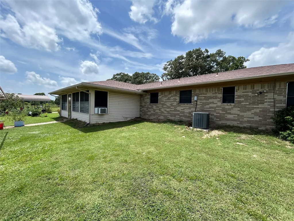 409 County Road 1167 Brashear TX 75420