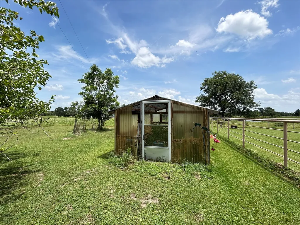 409 County Road 1167 Brashear TX 75420