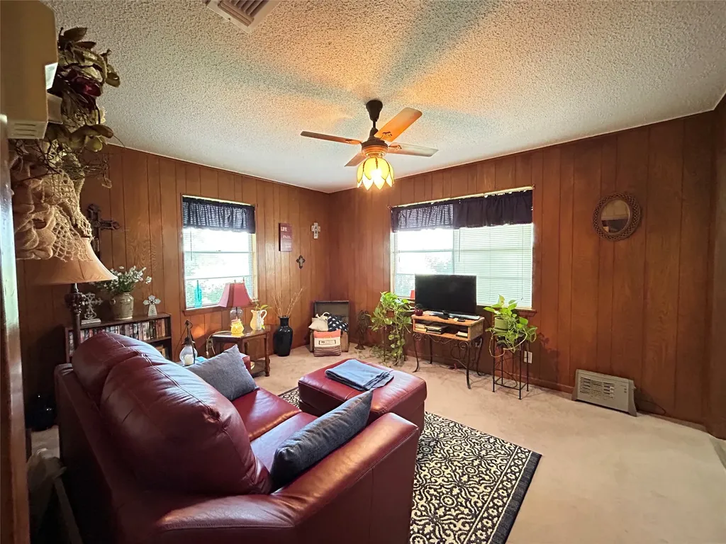409 County Road 1167 Brashear TX 75420