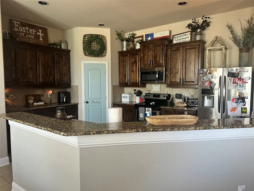 2539 Riverside Drive Kaufman TX 75142