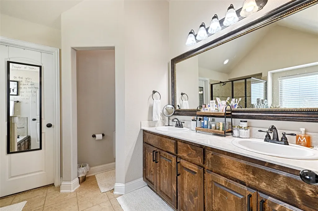 2539 Riverside Drive Kaufman TX 75142