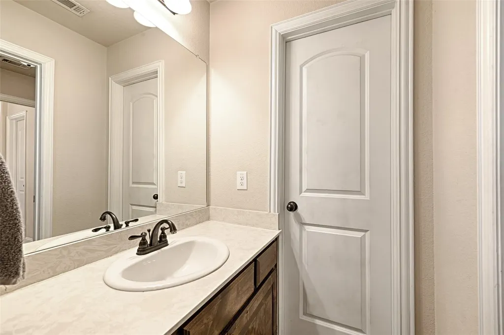 2539 Riverside Drive Kaufman TX 75142