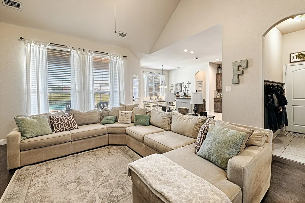 2539 Riverside Drive Kaufman TX 75142