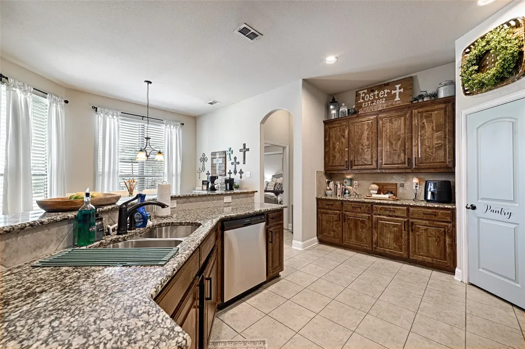 2539 Riverside Drive Kaufman TX 75142