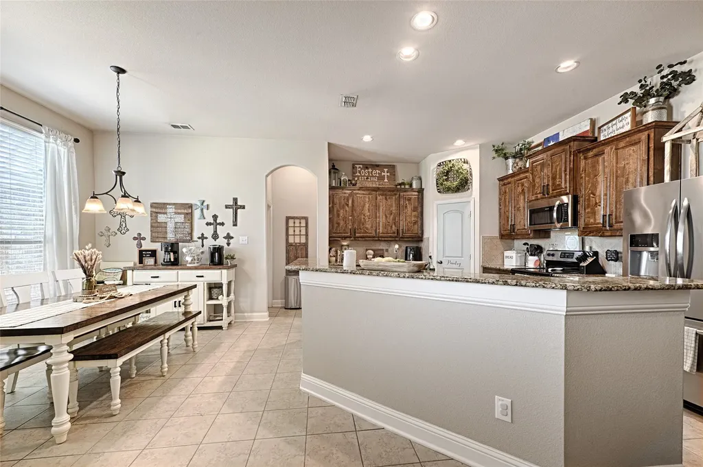 2539 Riverside Drive Kaufman TX 75142