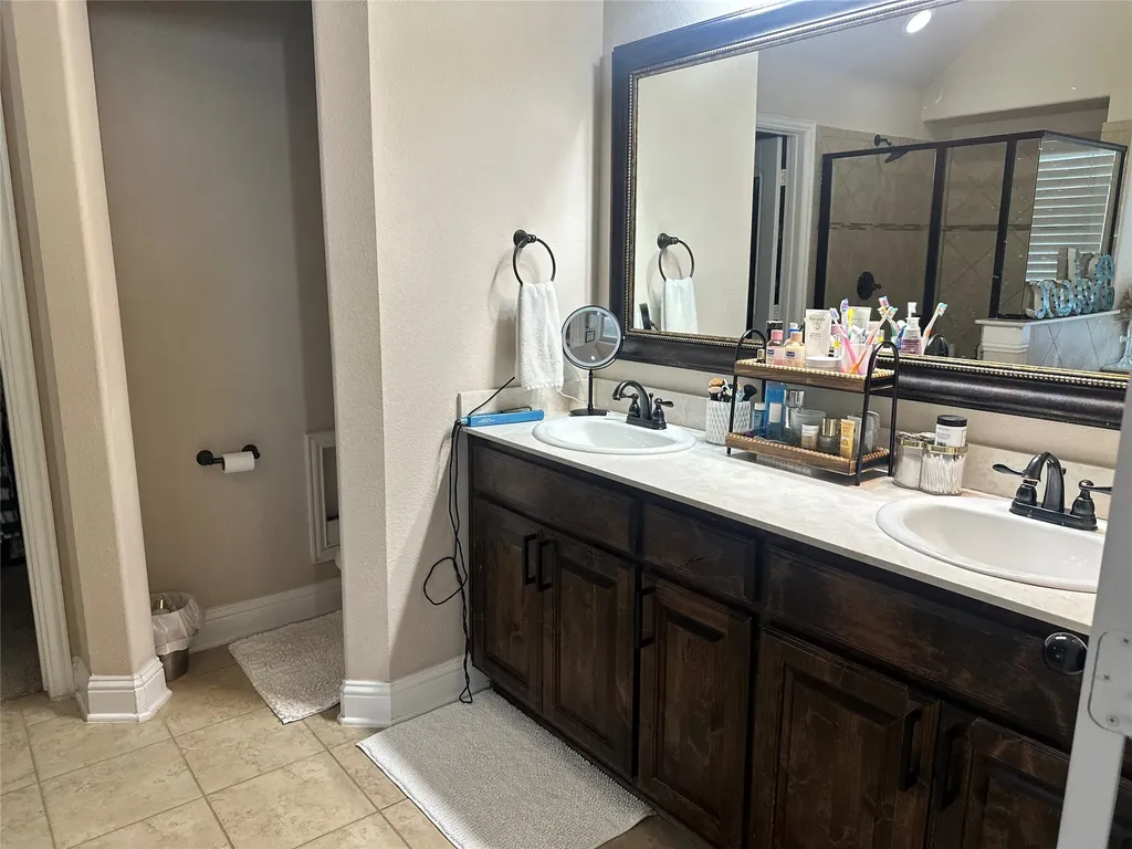 2539 Riverside Drive Kaufman TX 75142