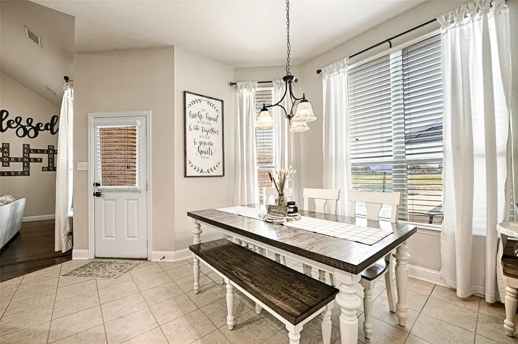 2539 Riverside Drive Kaufman TX 75142