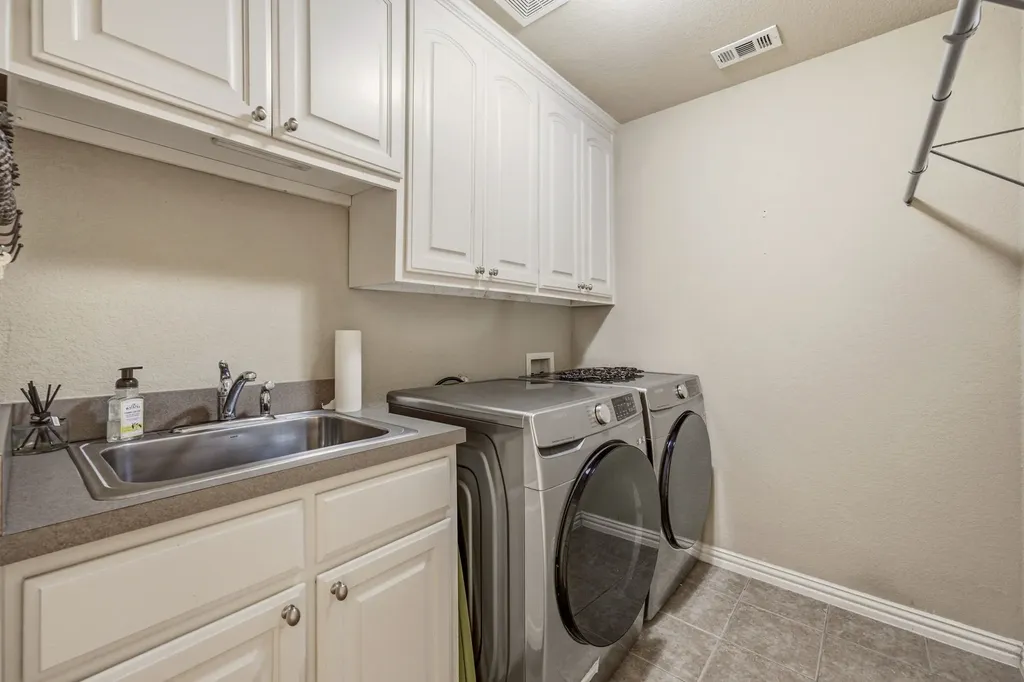 125 Rustling Elm Way Azle TX 76020