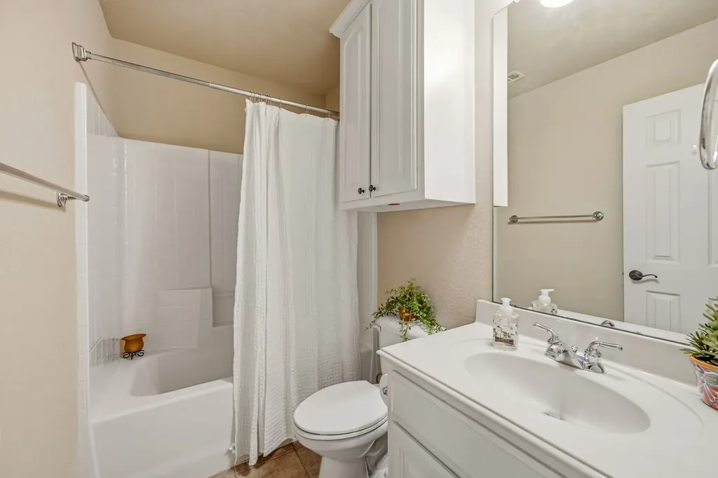 125 Rustling Elm Way Azle TX 76020