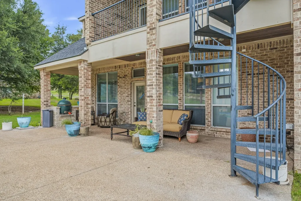 125 Rustling Elm Way Azle TX 76020