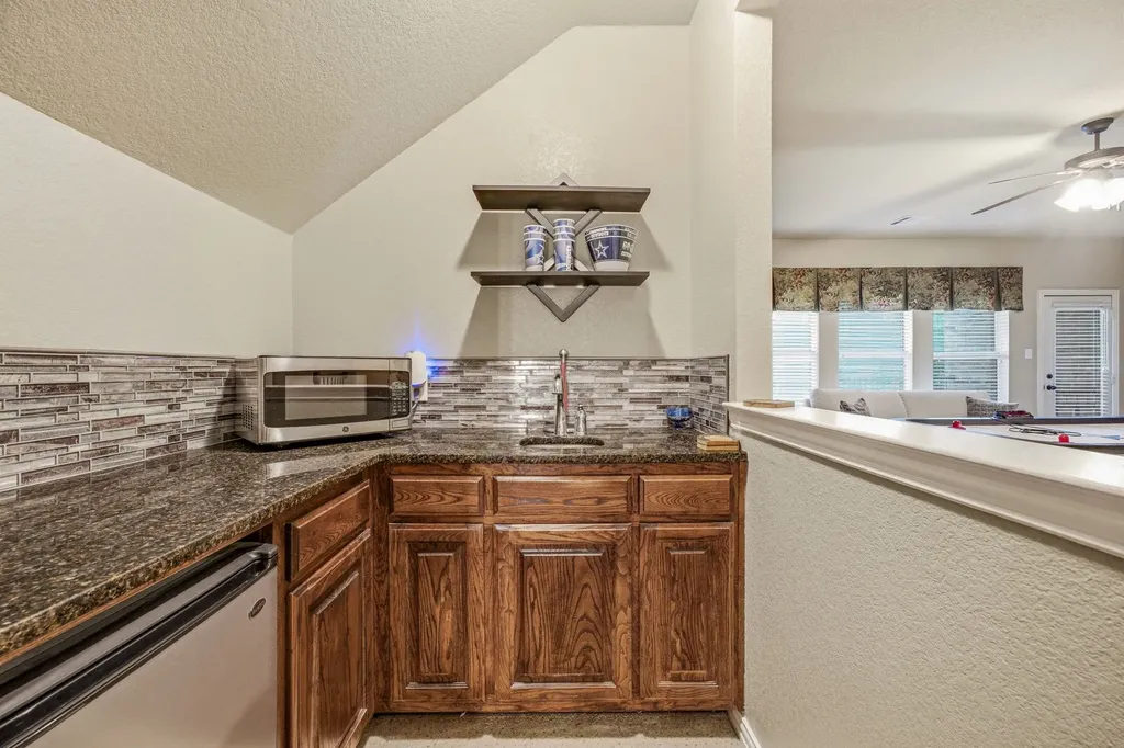 125 Rustling Elm Way Azle TX 76020