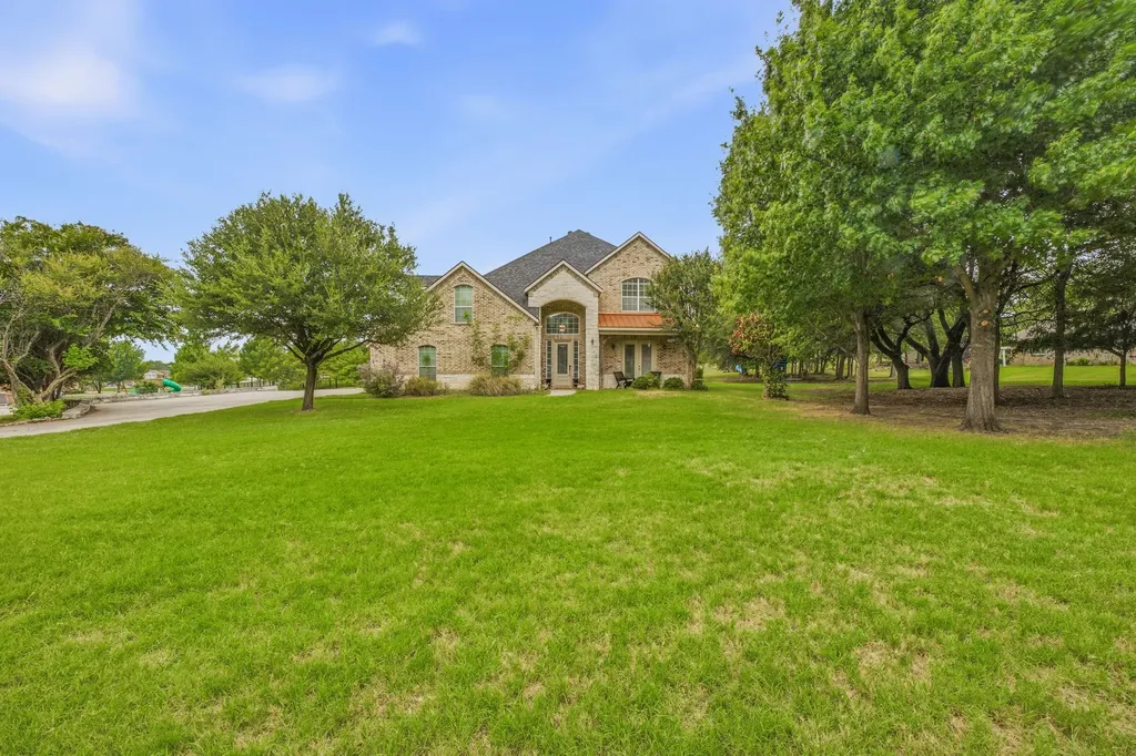 125 Rustling Elm Way Azle TX 76020