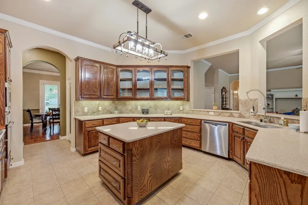 125 Rustling Elm Way Azle TX 76020