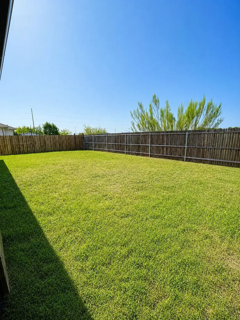 2024 Belshire Court Fort Worth TX 76140