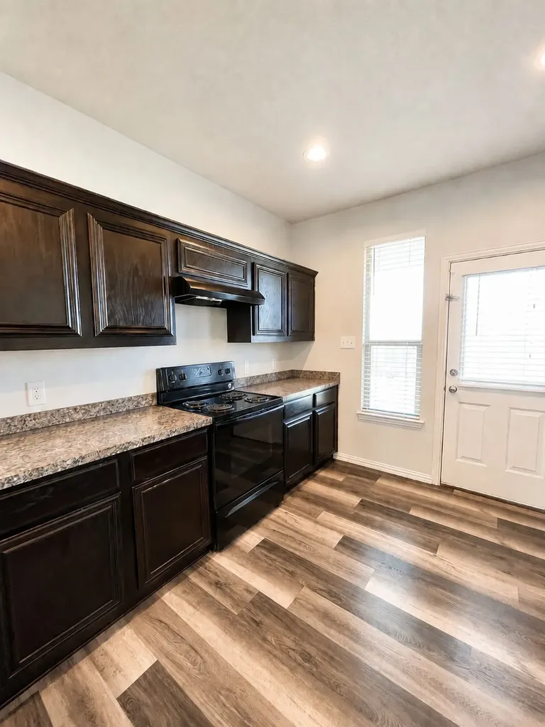 2024 Belshire Court Fort Worth TX 76140