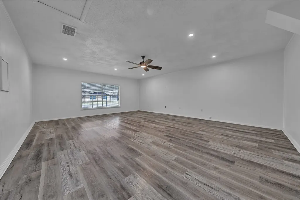 3407 NE 10th Street Mineral Wells TX 76067