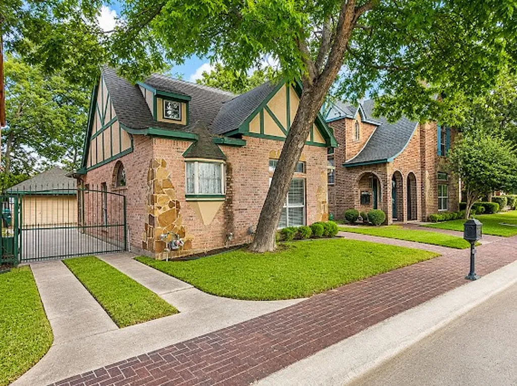 508 Phillip Drive Cedar Hill TX 75104