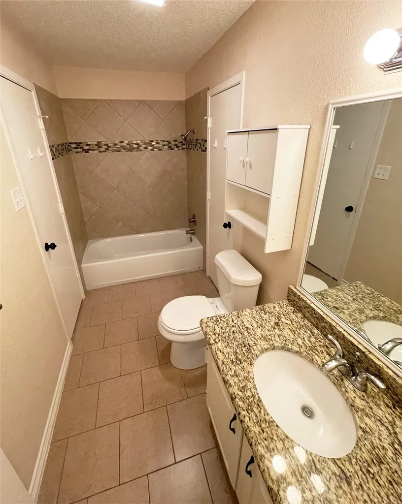 1905 Teton Trail Lewisville TX 75077