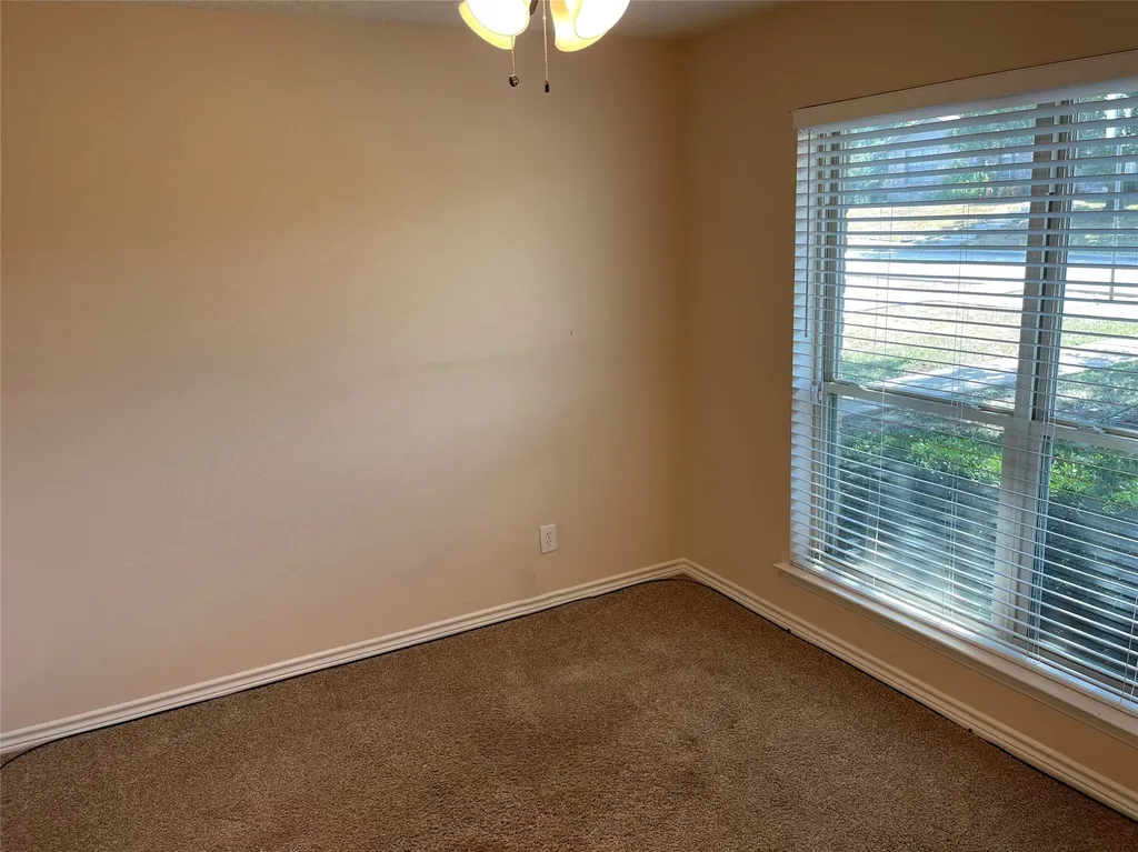 1905 Teton Trail Lewisville TX 75077