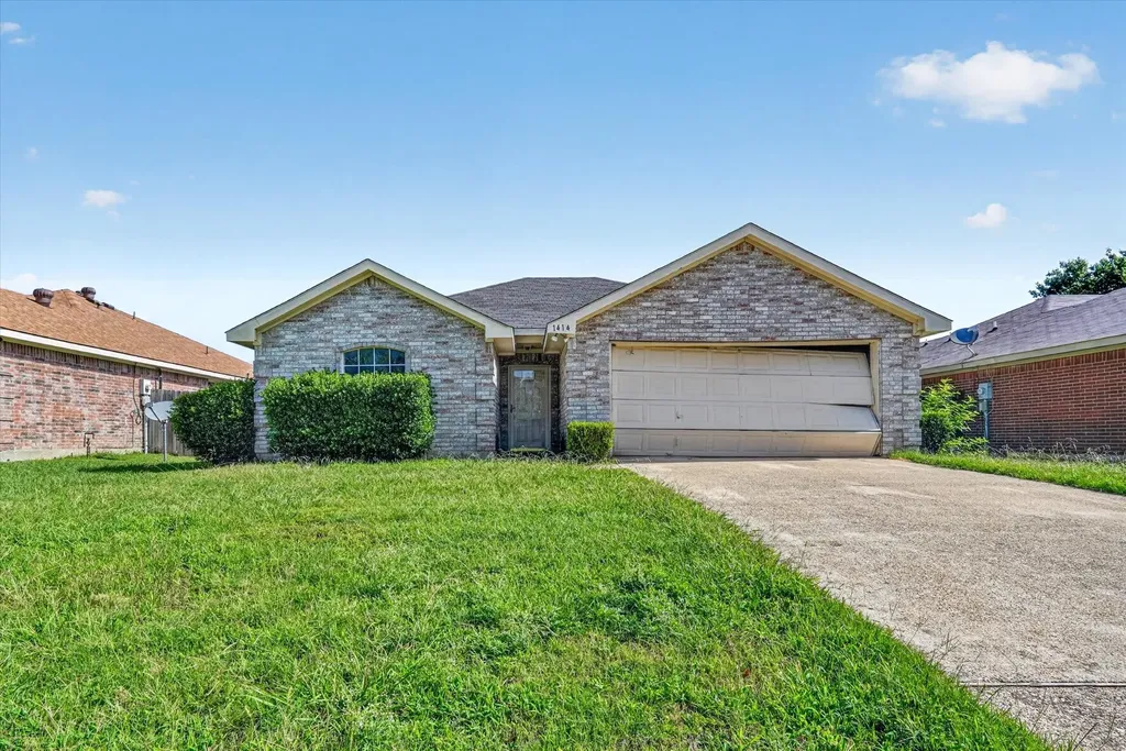 1414 Aviary Drive Desoto TX 75115