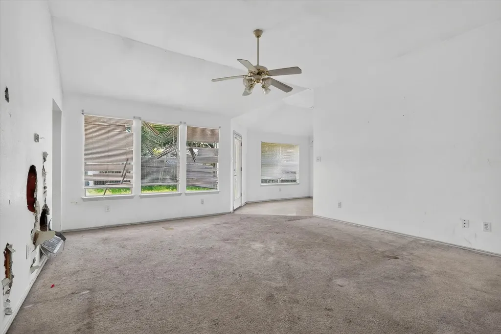 1414 Aviary Drive Desoto TX 75115